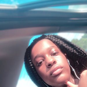 Meet your Posher, Jade